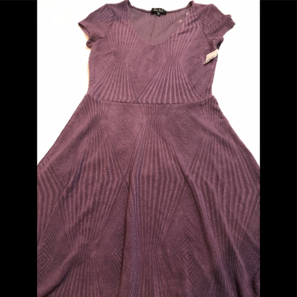 TRIXXI Dress - Picture 11 of 16